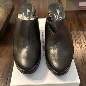 Robert Clergerie Size 9 Wedge Mules